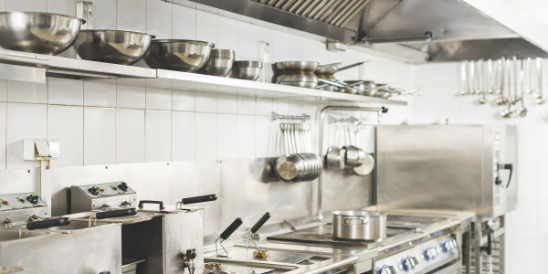 Limpiezas Campanas Extractoras de Cocinas Viladecavalls · Cocina de Pizzerías