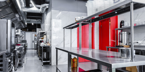 Limpiezas de Conductos de Extracción y Ventilación Collbató · Cocina de Obradores